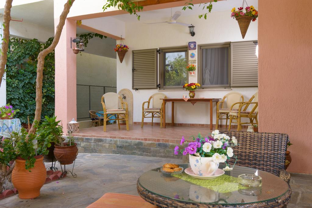 Villa Minoas Apartments Istro Exterior photo